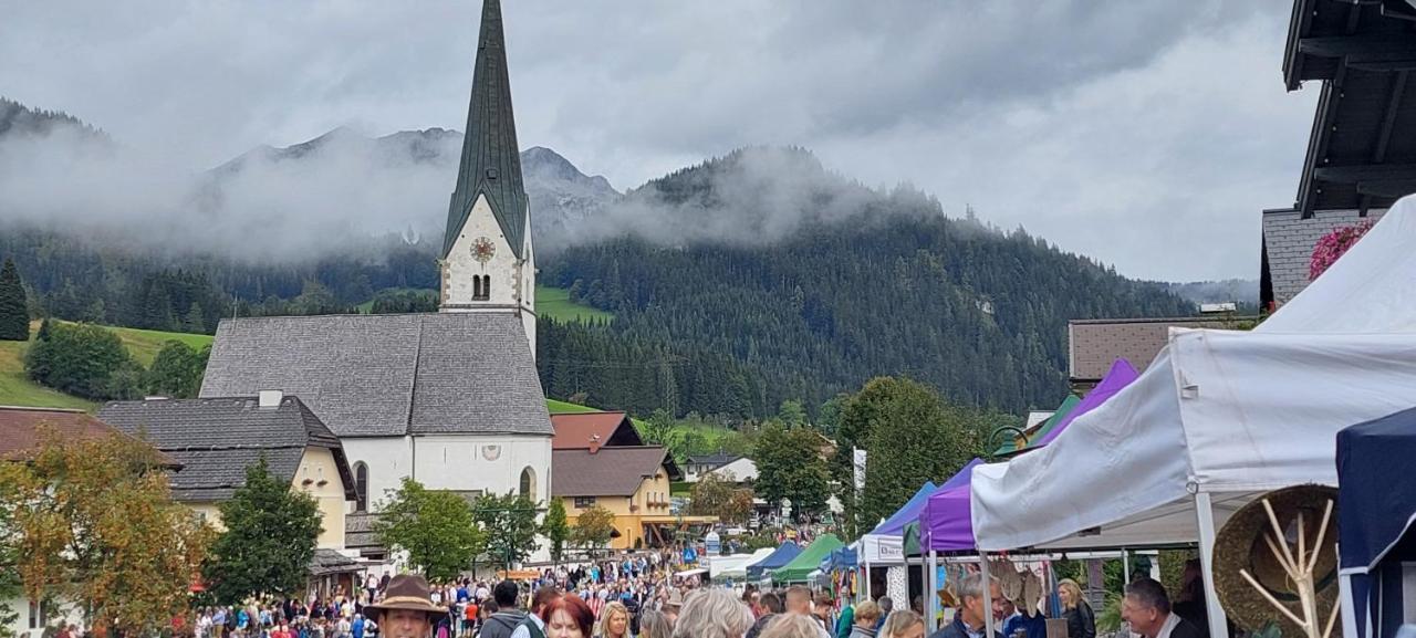 Appartements Haus Bergland Sankt Martin am Tennengebirge Bagian luar foto